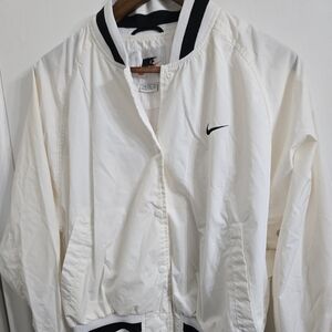37) Vintage Nike Bomber Windbreaker Jacket